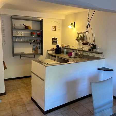 Appartamento Tour De Babel Sisteron Esterno foto
