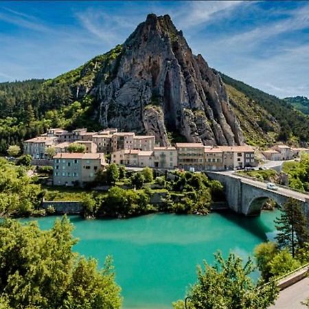 Appartamento Tour De Babel Sisteron Esterno foto